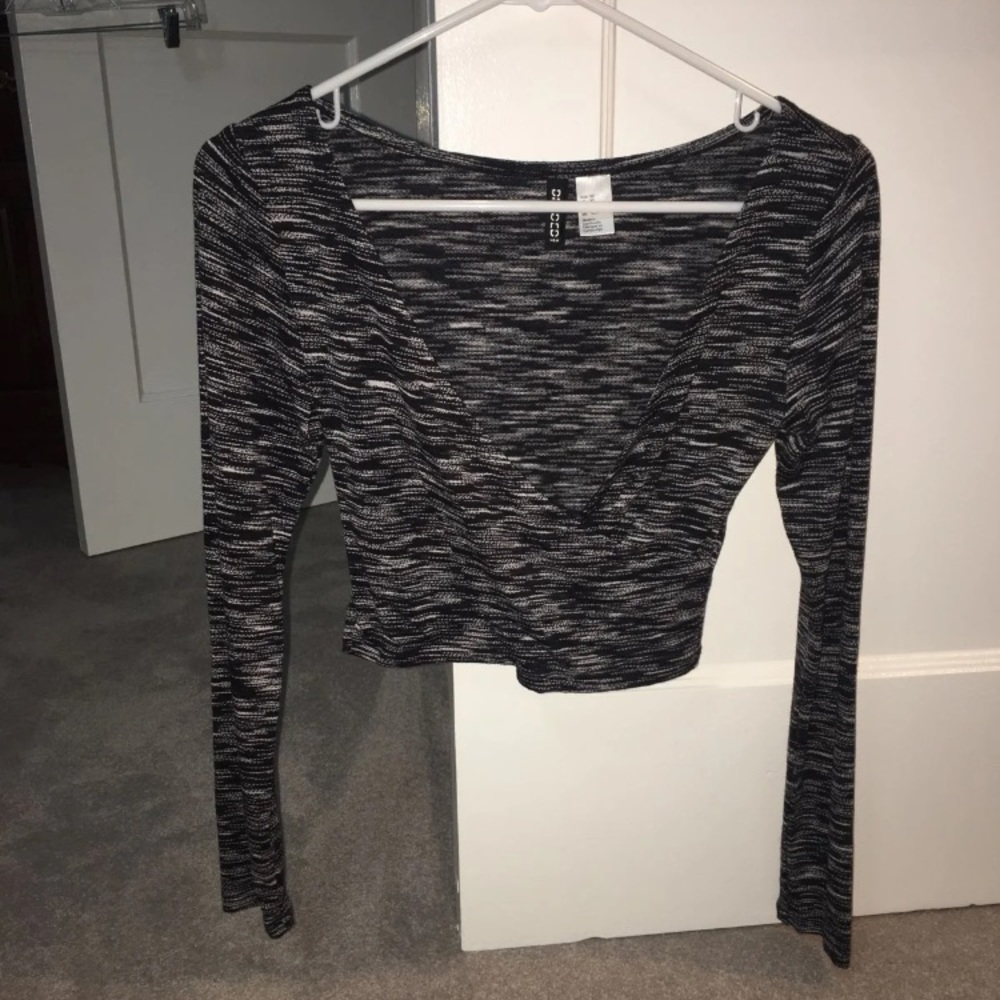 Divided By H&M Long Sleeve Crop Top